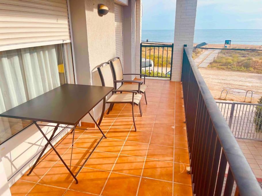 Apartamento En Primera Linea De Playa Denia Exterior photo